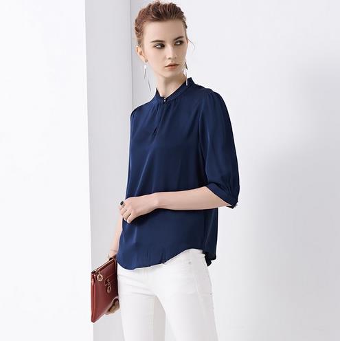 圆领印花连衣裙搭配：5款连衣裙打造性感小清新