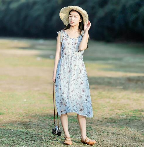 宽松连衣裙巧遮肚腩秀美腿:显瘦连衣裙配推荐(图) 宽松连衣裙巧遮肚腩秀美腿:显瘦连衣裙配推荐(图)