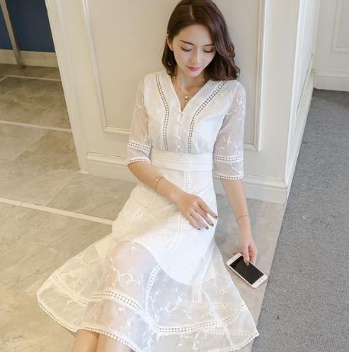 6款性感连衣裙搭配：优雅连衣裙彰显女人味（图）