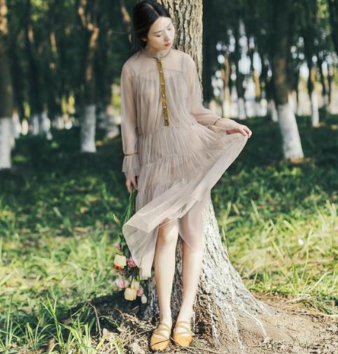 网纱连衣裙巧遮肚腩：修身显瘦连衣裙推荐（图）