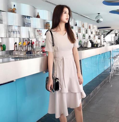 2017流行甜美淑女范的连衣裙：彰显高挑又迷人（图）