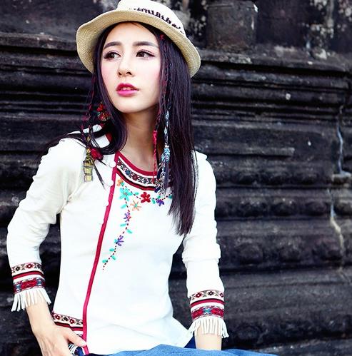 半身裙搭配印花雪纺衫:打造清凉夏日少女心 半身裙搭配印花雪纺衫:打造清凉夏日少女心