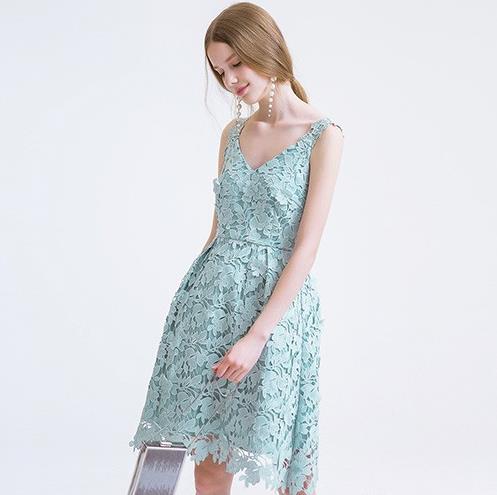 小胸MM穿木耳边蕾丝衬衫推荐：时尚性感衬衫搭配