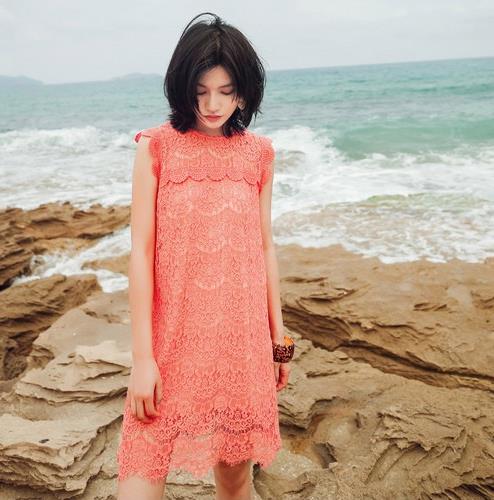 小胸MM穿木耳边蕾丝衬衫推荐：时尚性感衬衫搭配