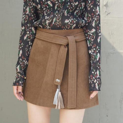 6款绑带开叉中长裙怎么搭配才能彰显优雅端庄（图）