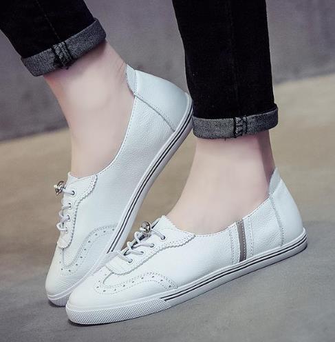 这个季节小白鞋火起来了：6款时尚小白鞋搭配（图）