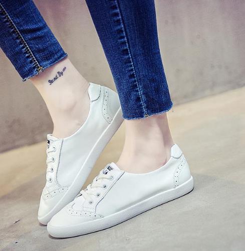这个季节小白鞋火起来了：6款时尚小白鞋搭配（图）