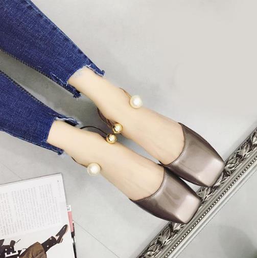 2017秋季新款浅口方头复古中跟鞋：个性十足（图）