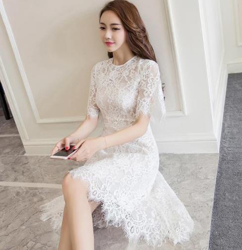 今年流行蕾丝连衣裙：6款连衣裙彰显时髦女人味（图）