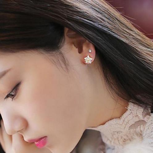 宋慧乔同款镶锆石型耳环：百搭时尚耳环搭配（图）