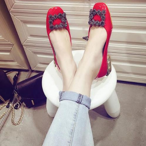 时尚镶钻高跟鞋:6款高跟鞋穿出高贵大方时髦感 时尚镶钻高跟鞋:6款高跟鞋穿出高贵大方时髦感