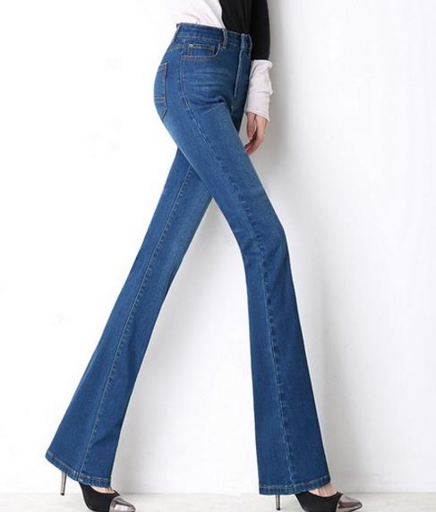 高腰小脚裤加t恤:拥有一冲上天的大长腿 高腰小脚裤加t恤:拥有一冲上天的大长腿