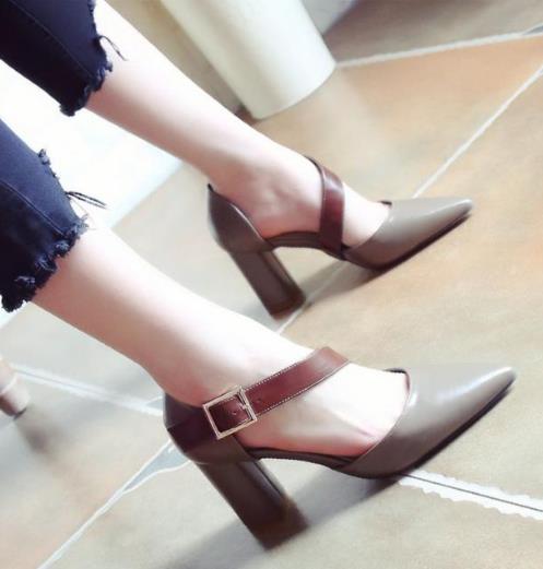 尖头粗跟高跟鞋:6款高跟鞋演绎成熟女神范(图) 尖头粗跟高跟鞋:6款高跟鞋演绎成熟女神范(图)