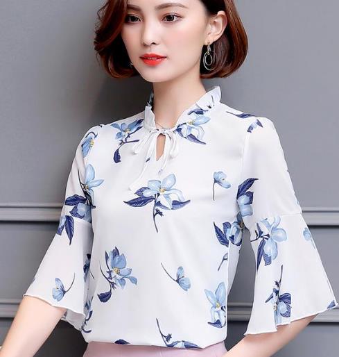 秋款简约碎花雪纺衬衫搭配：遮肉显瘦衬衫推荐（图）