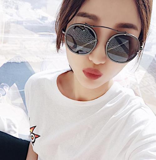 没有墨镜还玩什么街拍：明星同款墨镜推荐（图）