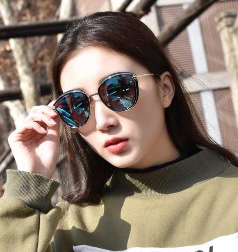 没有墨镜还玩什么街拍：明星同款墨镜推荐（图）