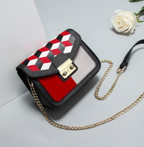 6款让女人提升品位的优质斜跨包：时尚又百搭（图）