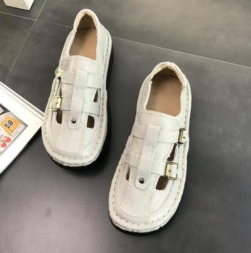 英伦学院风圆头低帮鞋：6款低帮鞋演绎经典森女范