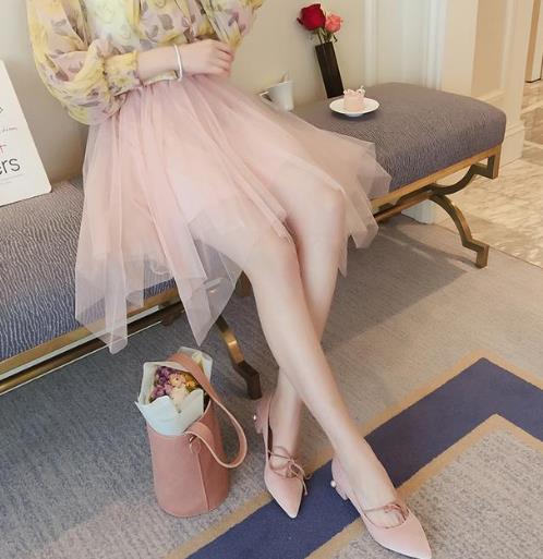 这6款半透性感网纱半身裙轻松拉长身高比例(图) 这6款半透性感网纱半身裙轻松拉长身高比例(图)