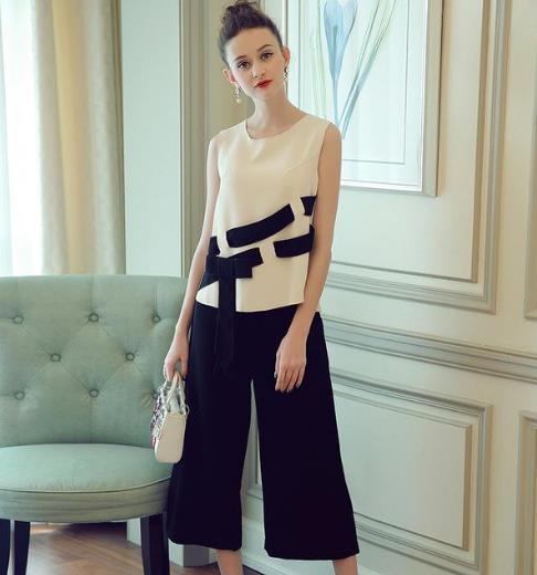 职业女性最爱减龄显嫩套装：干练又不失优雅（图）