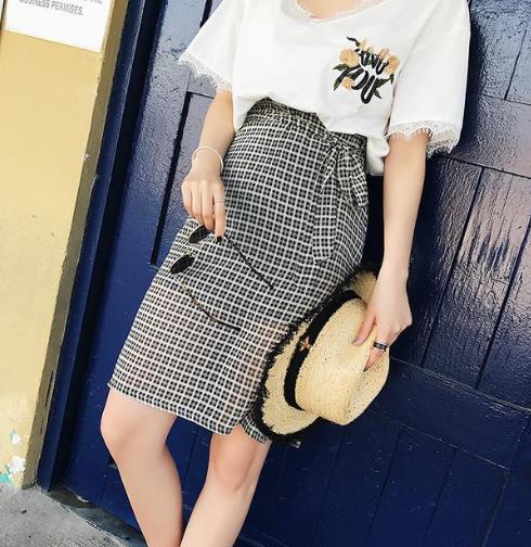 轻熟女穿包臀裙：6款包臀裙巧遮肚腩显女人味（图）