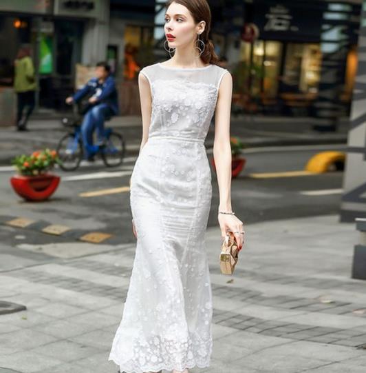 无袖开叉鱼尾裙搭配链条包:性感优雅鱼尾裙分享 无袖开叉鱼尾裙搭配链条包:性感优雅鱼尾裙分享