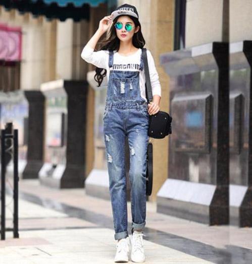 时尚牛仔背带裤怎么搭配上衣:轻松显高显瘦(图) 时尚牛仔背带裤怎么搭配上衣:轻松显高显瘦(图)