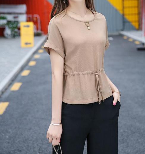 今年流行卫衣阔腿裤套装：时髦减龄套装推荐（图）