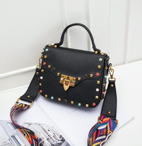 明星同款单肩斜挎包：6款斜挎包凸显优雅时尚范（图）