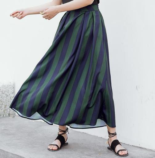 气场女王最爱穿半身裙:黑色蕾丝网纱裙分享(图) 气场女王最爱穿半身裙:黑色蕾丝网纱裙分享(图)