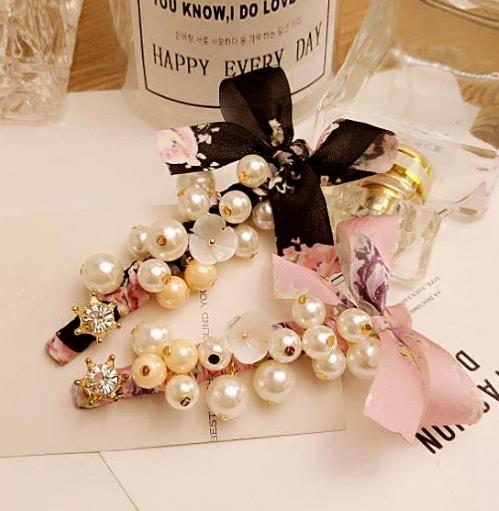 韩国蝴蝶结发绳头饰搭配：优雅女人味头饰推荐（图）