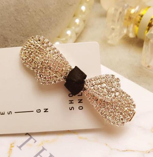 甜美皇冠水钻发箍：时尚又减龄水钻发箍推荐（图）