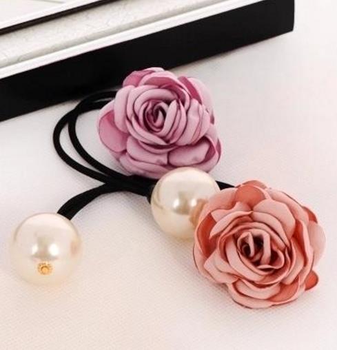 甜美皇冠水钻发箍：时尚又减龄水钻发箍推荐（图）