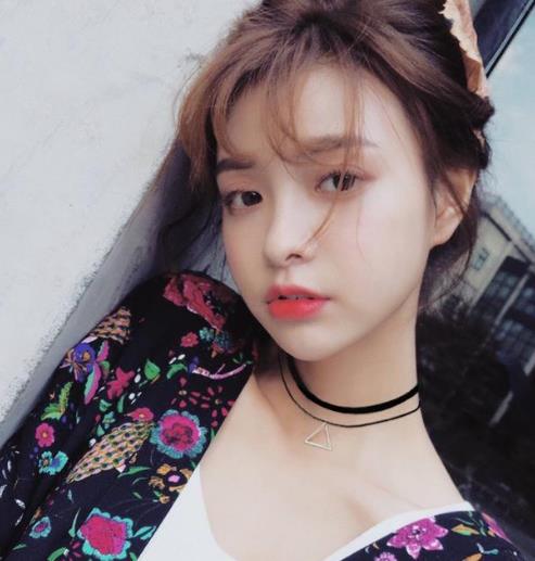 好看又实用的几款黑色简约锁骨链：简约百搭（图）