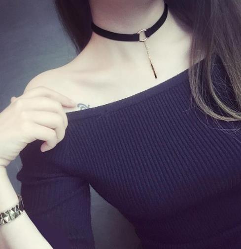 好看又实用的几款黑色简约锁骨链：简约百搭（图）