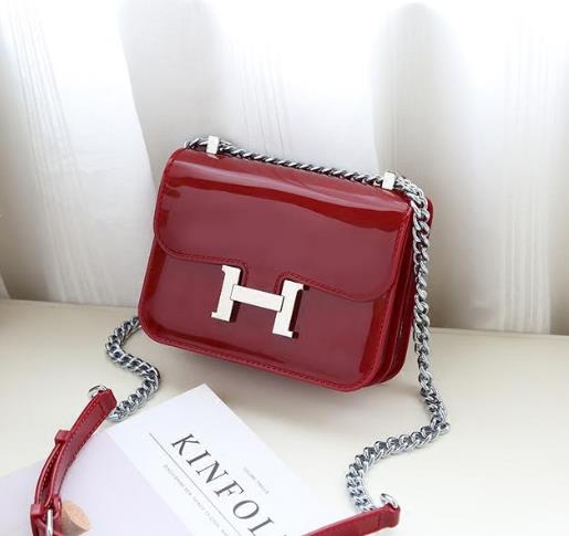 刺绣链条方盒小方包2017：新款小方包推荐（图）