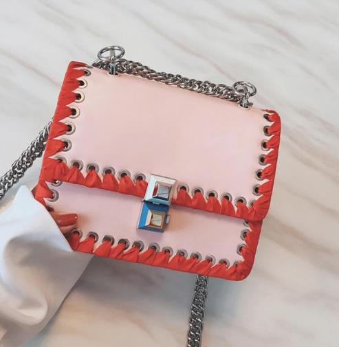 2017新款简约撞色单肩包：潮流复古单肩包推荐（图）