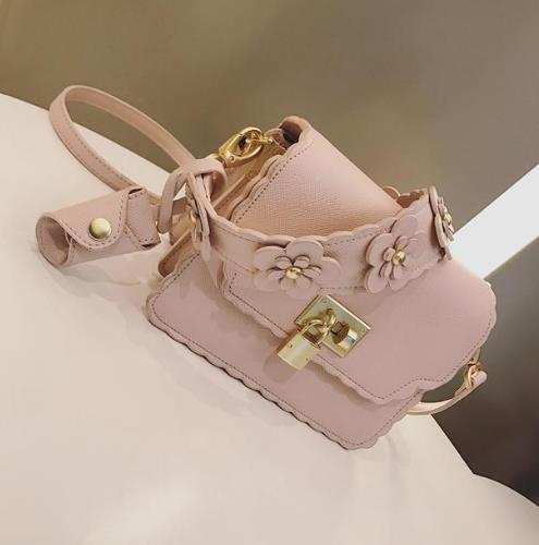 2017新款简约撞色单肩包：潮流复古单肩包推荐（图）