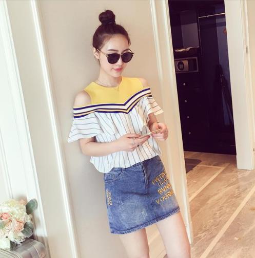 小个子女生的福音:显高假两件卫衣两件套搭配(图) 小个子女生的福音:显高假两件卫衣两件套搭配(图)