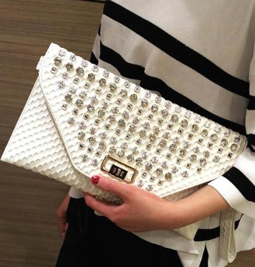 时尚百搭的手拿包：6款手拿包打造时尚大牌范（图）