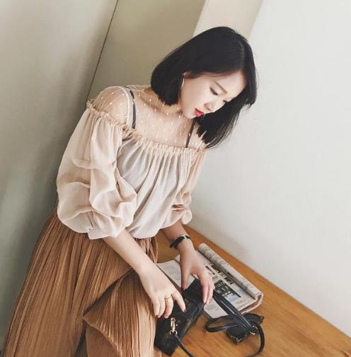 网纱拼接衬衫怎么搭配才能提升气质穿出女人味(图) 网纱拼接衬衫怎么搭配才能提升气质穿出女人味(图)