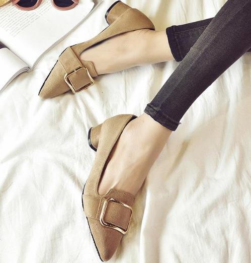 高跟鞋不痛脚的“秘方”：6款方扣方头粗跟鞋推荐（图）