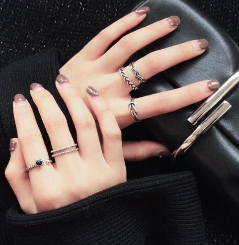 非常时髦的韩版玫瑰金简约超细戒指搭配推荐（图）