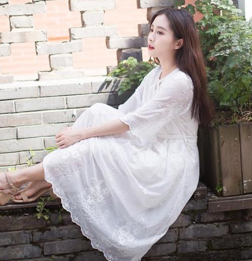 小清新气质的几款印花连衣裙：时髦显气质（图）