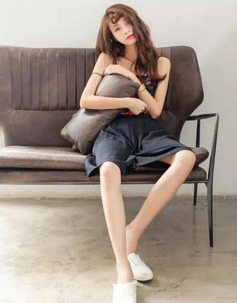 夏天阔腿裤如何搭配鞋子：这样搭出优雅女神范