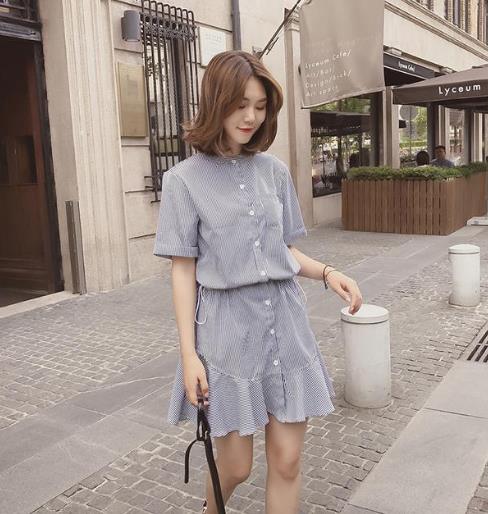 杨幂同款修身荷叶边衬衫连衣裙：女人味十足（图）