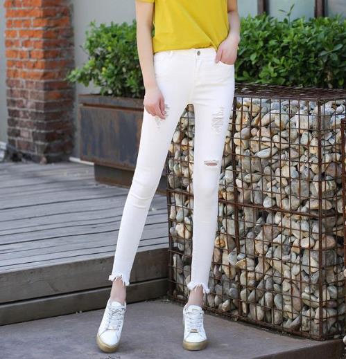 今年最流行高腰显瘦牛仔裤：6款牛仔裤凸显大长腿
