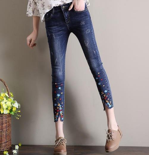 今年最流行高腰显瘦牛仔裤：6款牛仔裤凸显大长腿