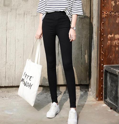 今年最流行高腰显瘦牛仔裤：6款牛仔裤凸显大长腿