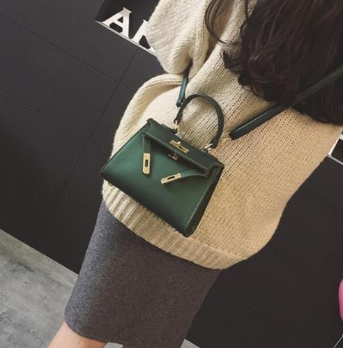 2017新款时尚女士手提包彰显青春与高贵（图）